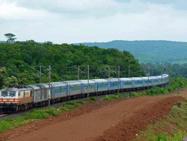 12002 New Delhi Bhopal Shatabdi Express